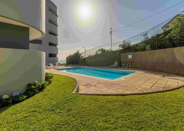 Guestready - Relax In Style In * 푼샬